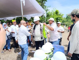 Ada Yang Baru di Tapanrejo Banyuwangi, H Sumail Abdullah Tandai Lokasinya Pakai Batu Pertama