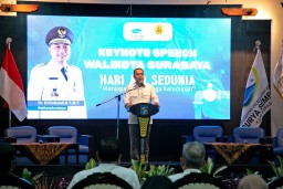 Cegah Pencemaran Lingkungan, Wali Kota Eri Cahyadi Ajak Masyarakat Manfaatkan Penggunaan Air IPAL Komunal