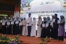 Mampu Entaskan Warga Miskin, Wali Kota Eri Cahyadi Apresiasi Program Tahara Koperasi SMB