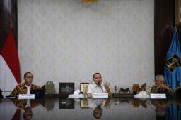 Wali Kota Eri Cahyadi Tegaskan Komitmen Camat dalam Menangani Permasalahan Warga