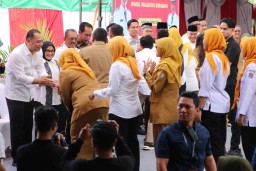 Ribuan ASN dan Staf Pemkot Surabaya Ikuti Halal Bihalal Bersama Wali Kota Eri dan Wawali Armuji