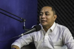 Transparansi APBD Surabaya: Wali Kota Eri Ungkap Anggaran dan Tantangan Pembangunan