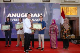 Anugerah Investa Surabaya 2024: Apresiasi Pemkot Untuk Pengusaha Patuh Perizinan dan Berkontribusi Sosial