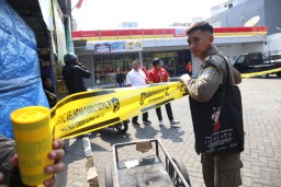Pengamat Nilai Sidak Parkir Toko Swalayan oleh Wali Kota Eri Langkah Tegas Lindungi Warga