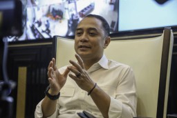 Wali Kota Surabaya Eri Cahyadi Ajak Warga Perangi Jukir Liar