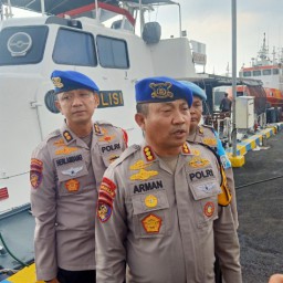 Baca juga : Amankan Nataru, Ditpolairud Polda Jatim Siagakan 342 Personel dan Pantau Ketat Titik Rawan