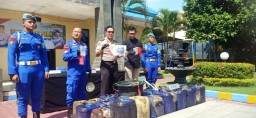 Baca juga : Penyelundupan Solar Subsidi Digagalkan Ditpolairud Polda Jatim, Modus Barcode SPBU Jadi Sorotan