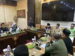 Baca juga : Peluru Nyasar Diduga dari Latihan Militer, Dua Pelajar Gresik Alami Luka Serius