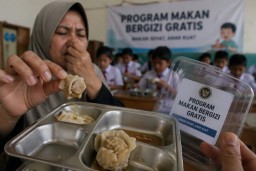 Siomay Diduga Basi Dibagikan ke Siswa SDN Sukomanunggal 3, Program MBG Tuai Kritik