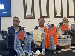 Polrestabes Surabaya Bongkar Jaringan TPPO dan Penipuan Online Internasional, 44 WNA Diamankan