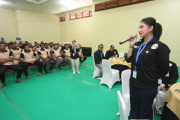 Omah Sehat Bersinar Edukasi Bahaya Narkoba di Lapas Kelas I Surabaya, Diikuti 100 Warga Binaan
