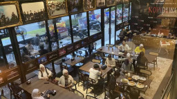 Sensasi Kuliner dan Nostalgia di Kafe Dewa 19 Surabaya, Jadi Magnet Baladewa-Baladewi