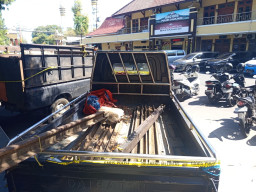 Tiga Tersangka Pencuri Rel Kereta Api Dibekuk Polres Lumajang