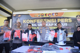 Polres Bondowoso Hadiahi Tembakan di Kaki Tersangka Perampokan Bercelurit