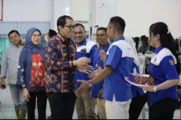 Wamenperin Dorong Industri Olahan Laut Surabaya Tancap Gas, Ekspor PT BMI Tembus 35 Ribu Ton per Tahun
