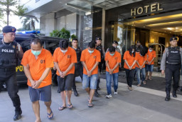 Delapan Orang Diamankan di Hotel Surabaya Terkait Sabu, Tiga Disebut Anggota DPRD