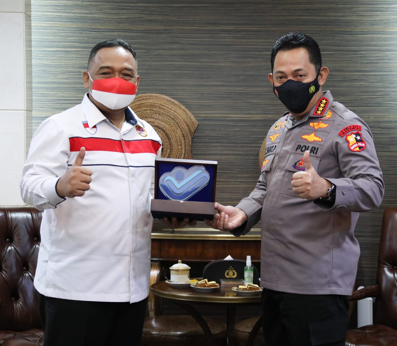 Kapolri Jendral Listyo Sigit dan Benny Rhamdani di Mabes Polri,