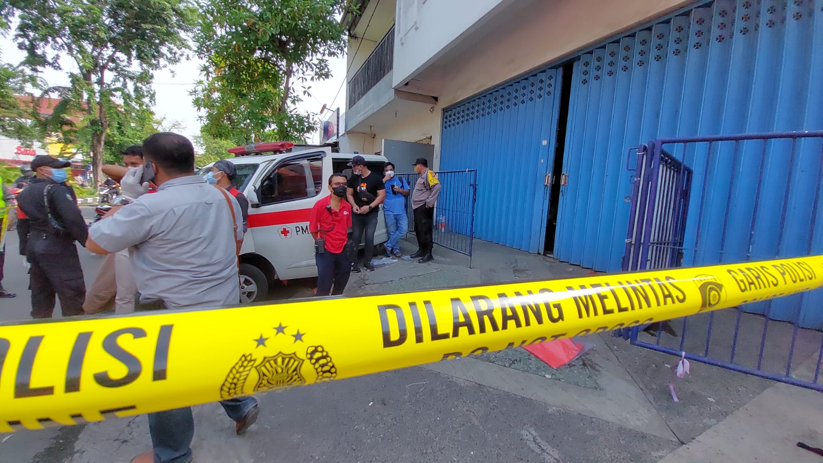 Polisi dilokasi pembunuhan Manukan Su