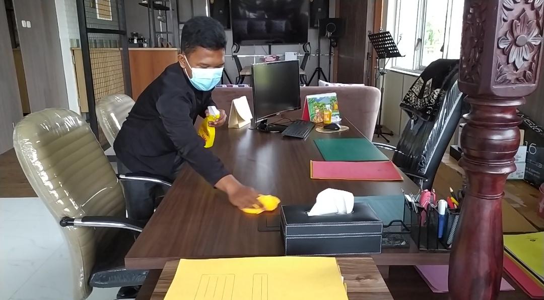 Cleaning Service yang Hafal Alquran