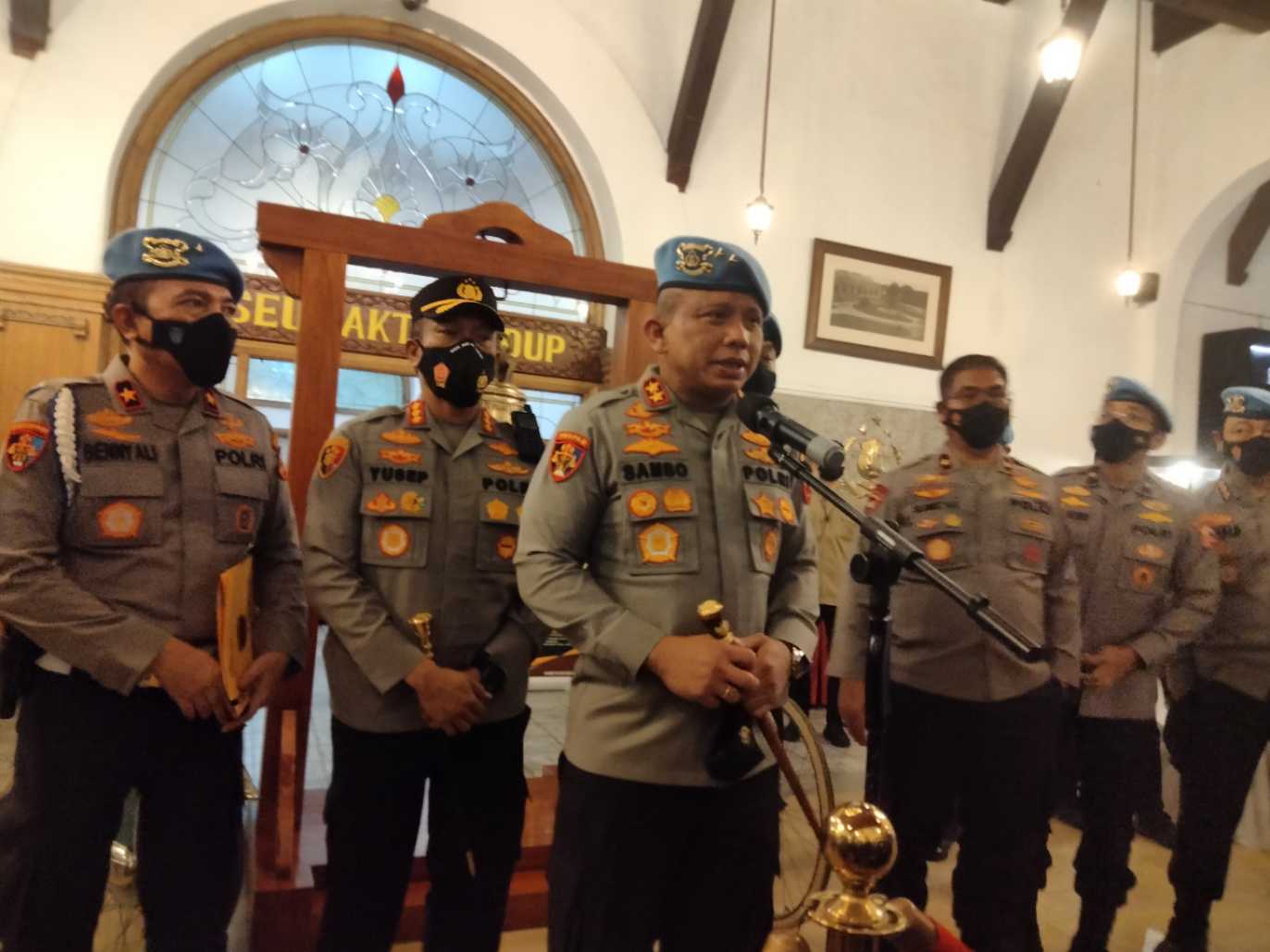 Irjen Sambo, Kadiv Propam Mabes Polri di Polrestabes Surabaya