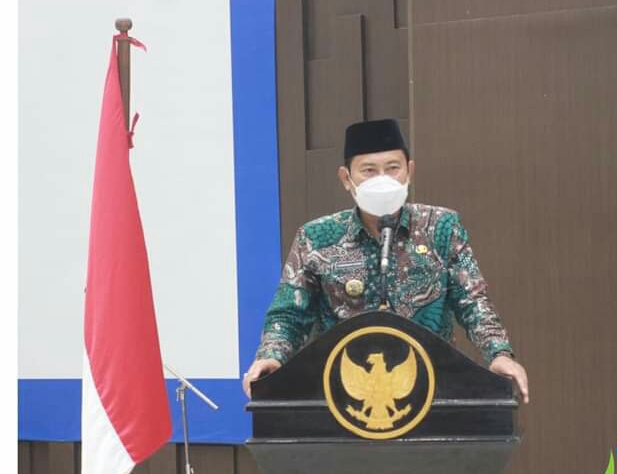 Bupati Lamongan Yuhronur Efendi