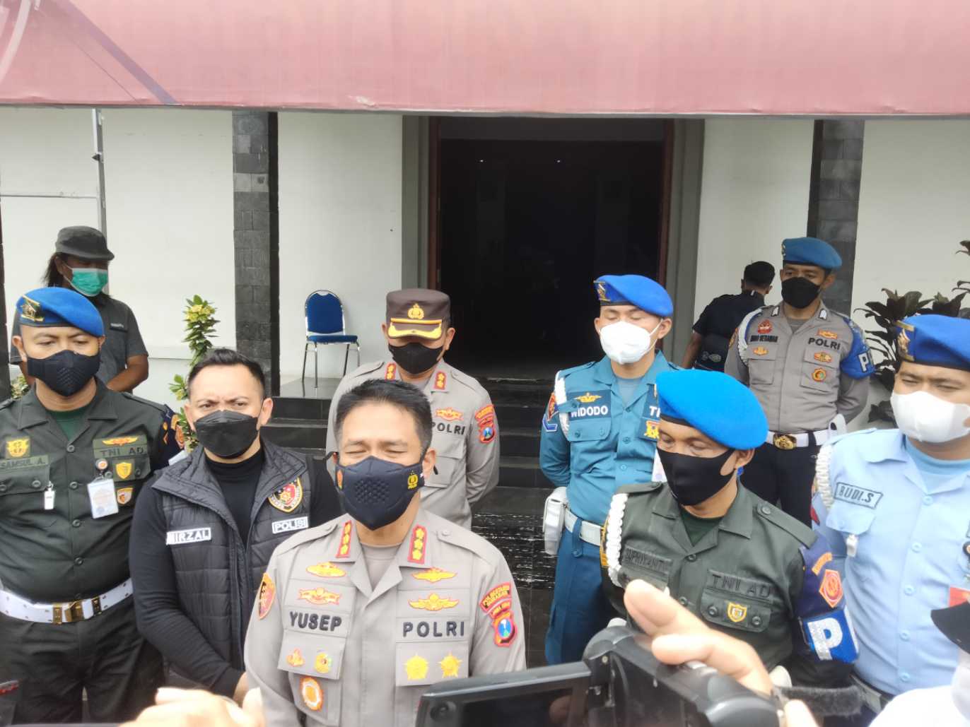 Kapolrestabes Surabaya Kombespol Akhmad Yusep