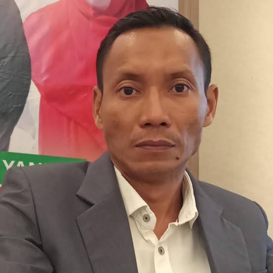 Madekhan Ali, Tenaga Ahli Kebijakan Publik Prakarsa Jatim