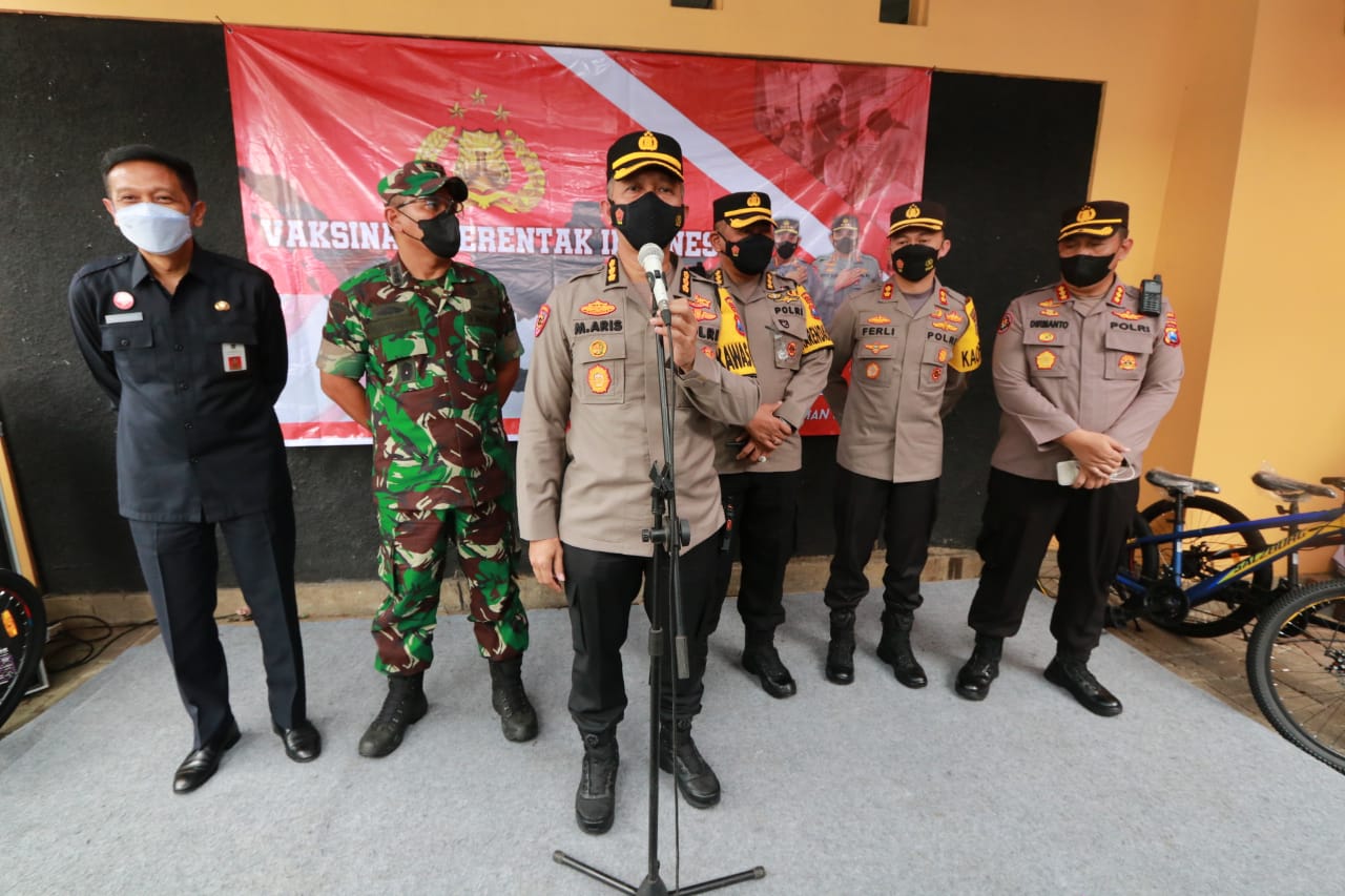 Inspektur Pengawasan Daerah (Irwasda) Polda Jatim, bersama Pejabat Utama Polda Jatim