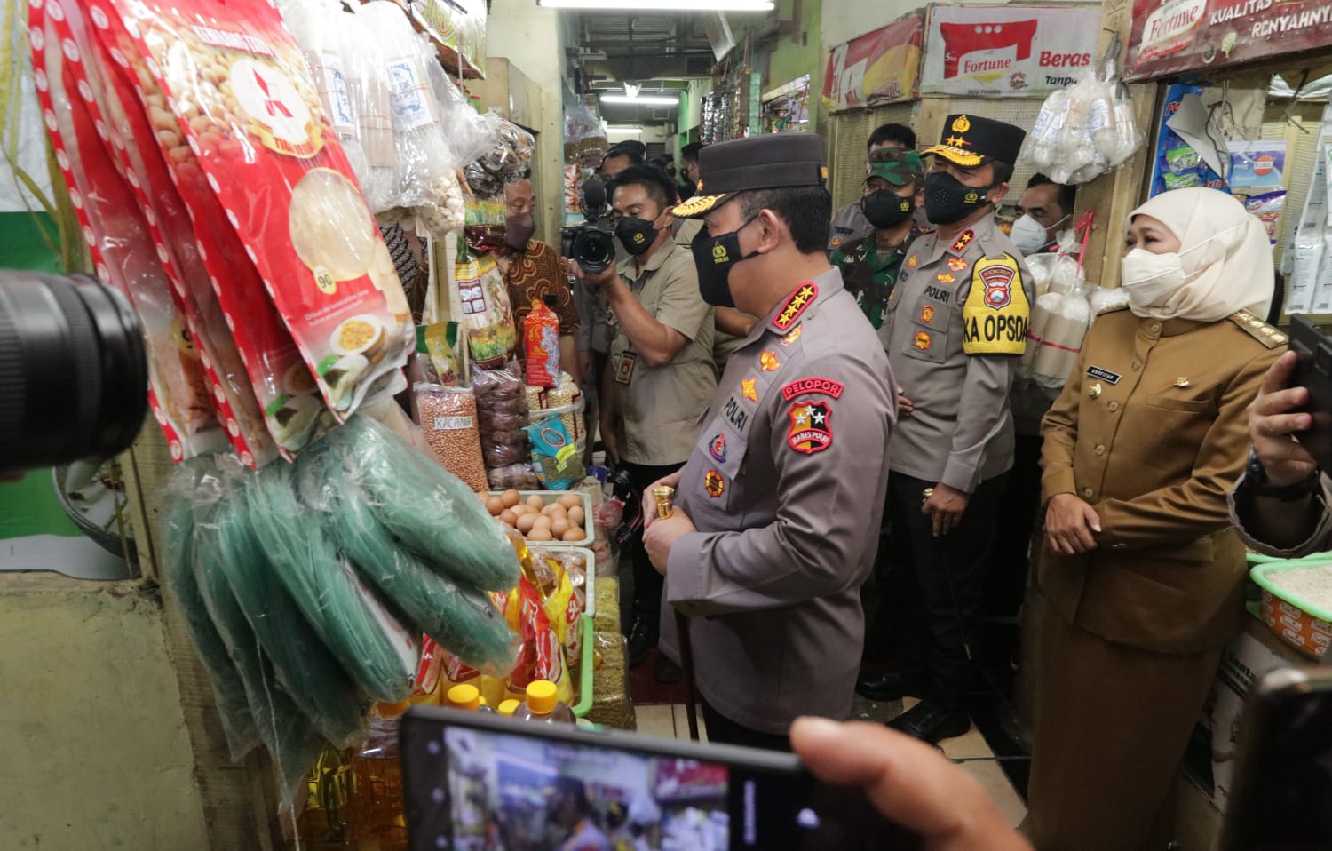 Kapolri pantau harga di Pasar Wonokromo
