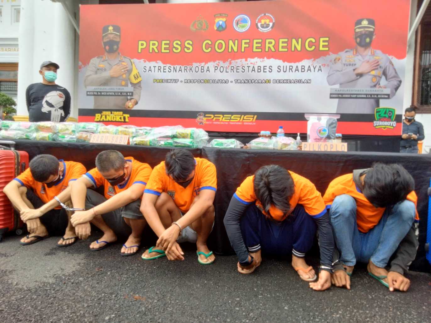 Lima kurir total 46,6 kilo narkotika sabu