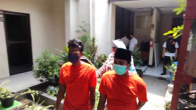 Dua pelaku pencuri motor di Polsek Sukolilo