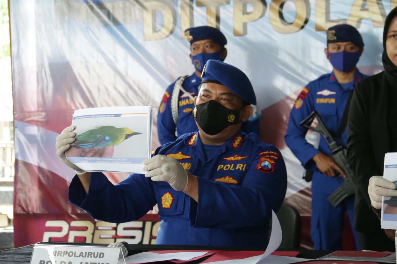 Polairud Polda Jatim pamerkan barang bukti