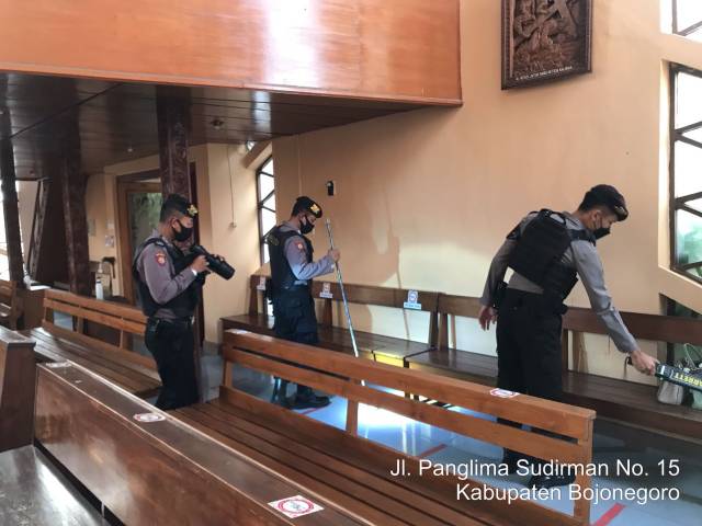 Sterisasi Gereja oleh Polres Bojonegoro 
