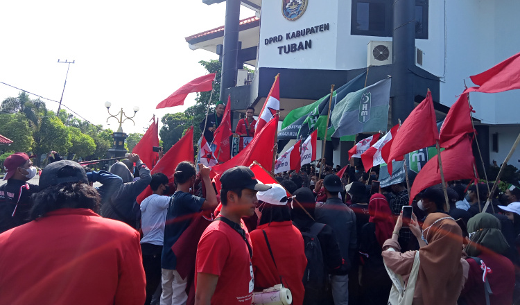 Demo Mahasiswa di Tuban