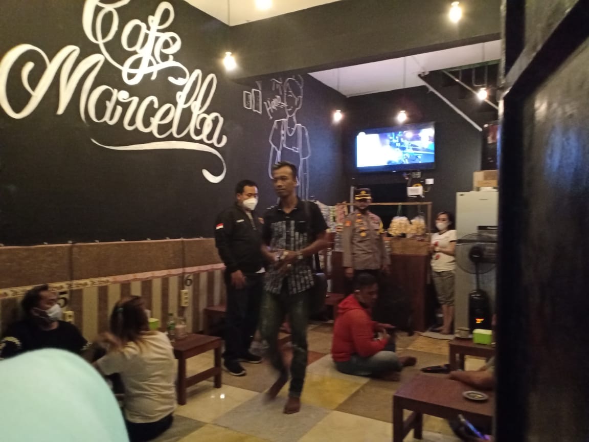 Cafe/warung yang dirazia Polsek Kenjeran