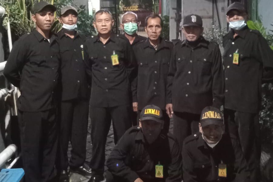 Linmas jaga kampung antisipasi kriminalitas