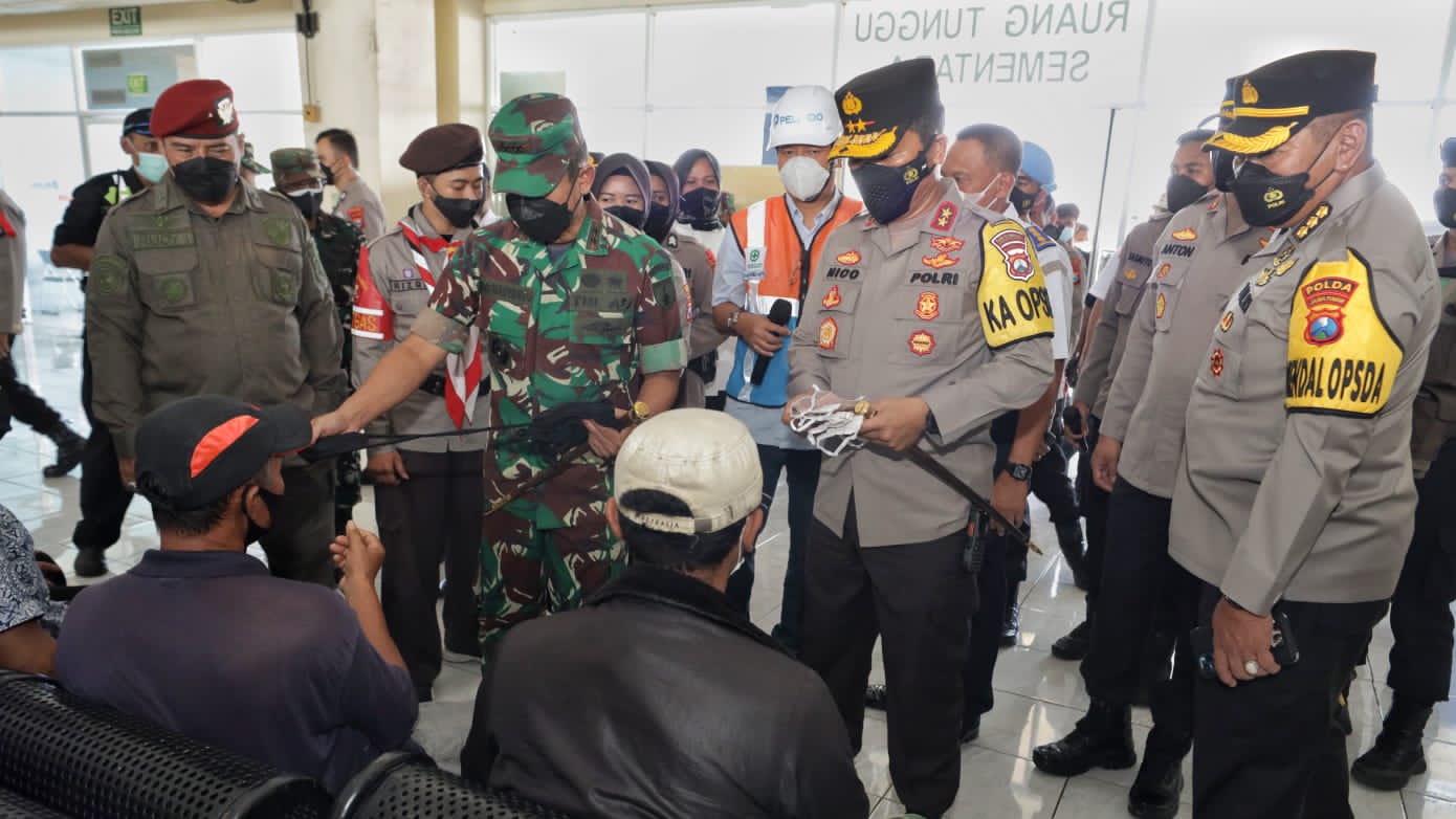 Forkopimda Jatim pantau pos pam