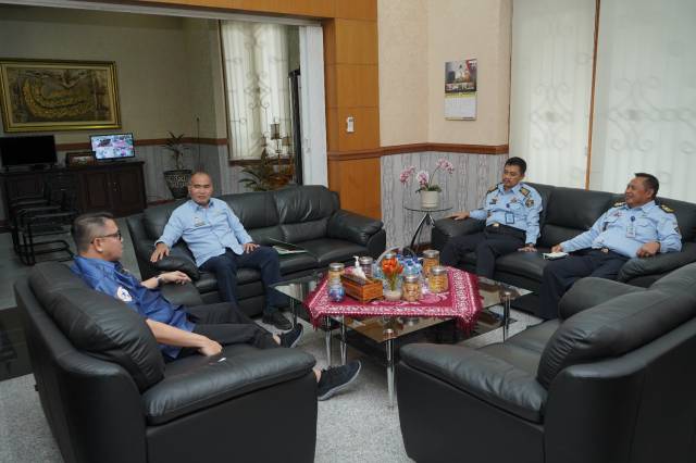 Foto : Arteria Dahlan Apresiasi Capaian Kemenkumham Jatim.
