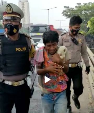 Pelaku percobaan bunuh diri usai ditolong polisi
