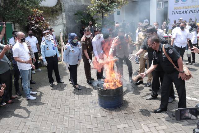 Pemusnahan barang bukti Polresta Malang Kota dan BNN