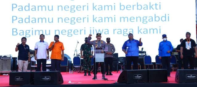 Kapolri Jendral Lestyo Sigit Prabowo hadir dalam acara puncak peringatan hari buru Nasional atau May Day