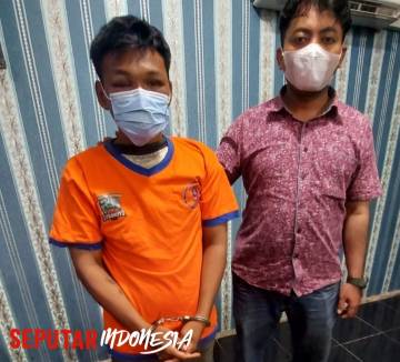 Maling HP didampingi petugas