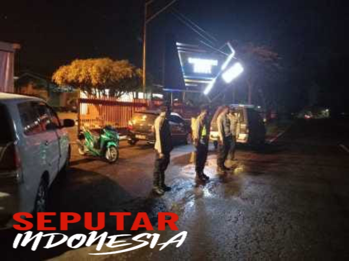 Polsek Larangan Polres Pamekasan melaksanakan patroli dialogis