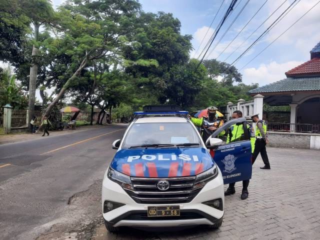 Polres Bojonegoro meningkatkan kepatuhan terhadap pengendara