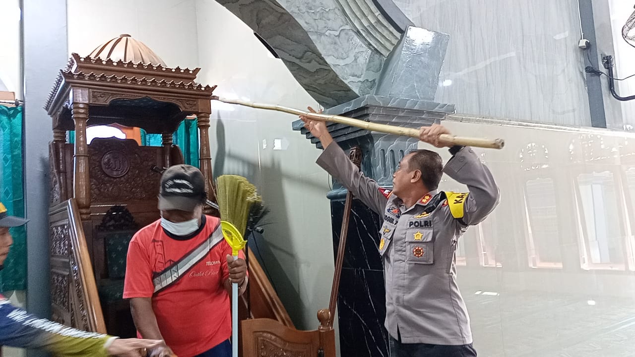 Bakti Sosial Polres Pamekasan