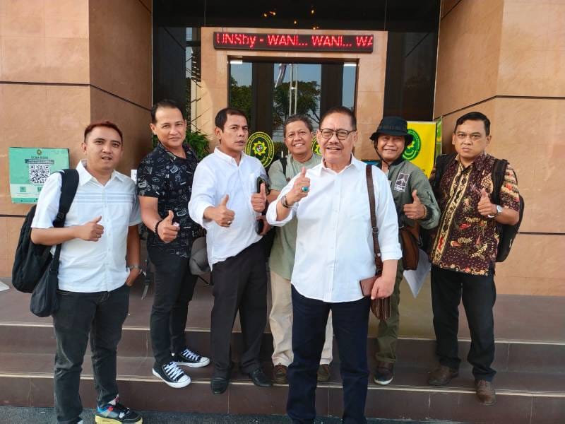 Tim Avokat Dewan Kesenian Surabaya
