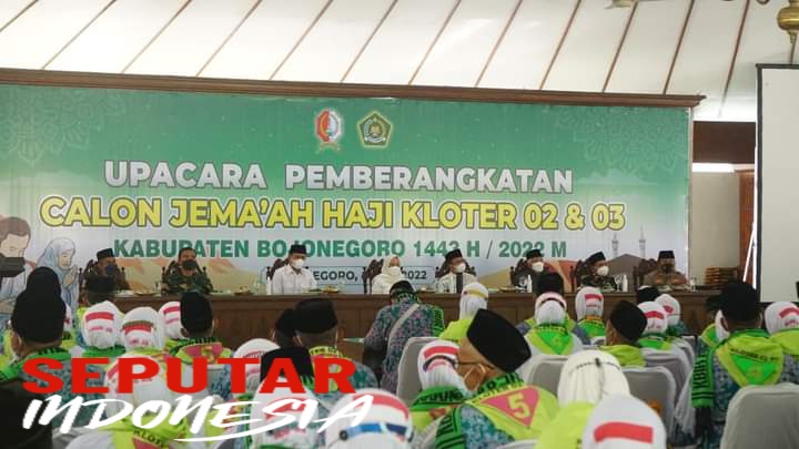 Pemkab Bojonegoro berangkatkan 261 CJH kloter dua 