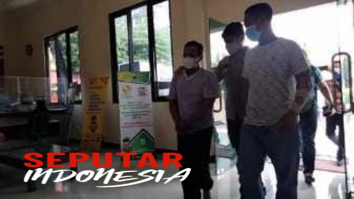 Pelaku saat diamankan Polisi