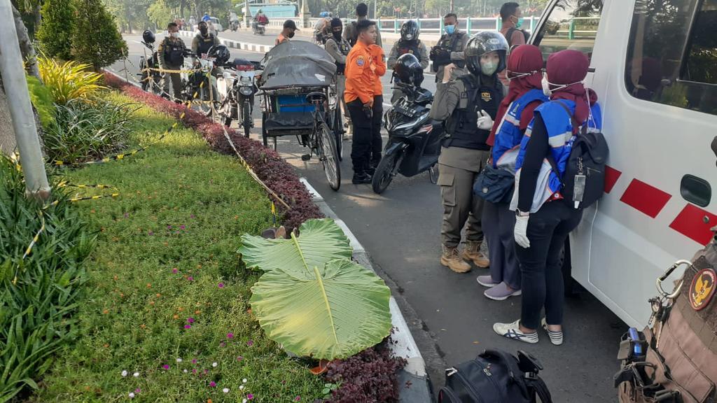 Korban meninggal dilokasi kejadian 