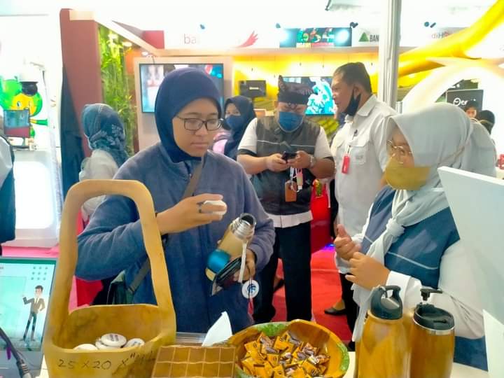 Tumbler Kayu Jati Produk UMKM di Bojonegoro